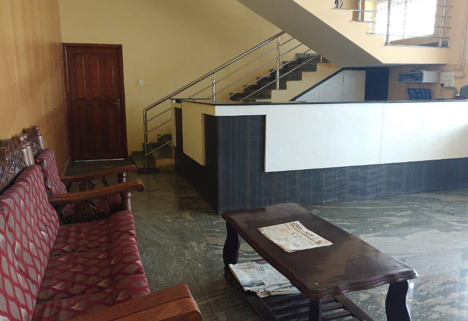 Staymaker Srinivasa Residency Hotel Overview