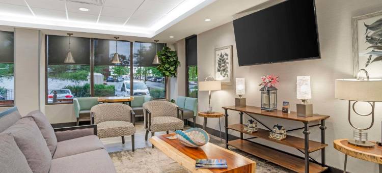 罗珀山路贝斯特韦斯特优质酒店(Best Western Plus Greenville I-385 Inn  Suites)图片