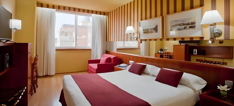 巴塞罗那参议员水疗伊鲁宁酒店(Ilunion les Corts Spa)图片