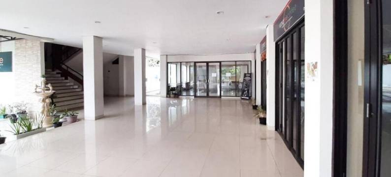 红多兹Plus酒店@比通市中心(RedDoorz Plus @ Bitung City Center)图片