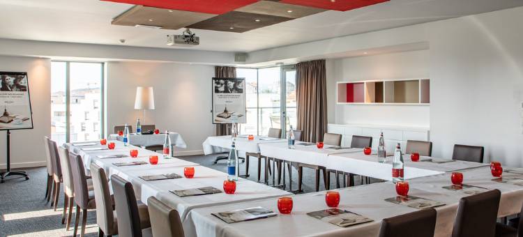 索恩河畔自由城美居酒店(Hôtel Mercure Villefranche-Sur-Saône)图片