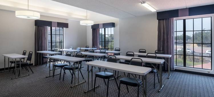 萨克拉门托北拉昆塔温德姆酒店(La Quinta Inn by Wyndham Sacramento North)图片