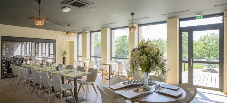 勒特龙谢修道院翰悦阁酒店(Hotel de l'Abbaye le Tronchet - Handwritten Collection)图片