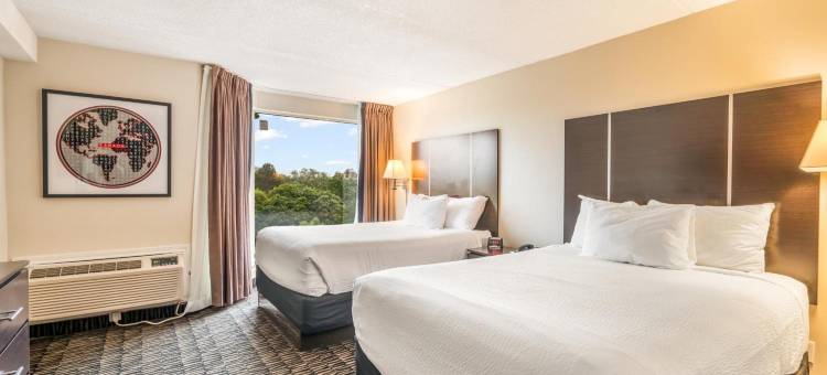 尼亚加拉瀑布华美达广场酒店(Ramada Plaza by Wyndham Niagara Falls)图片