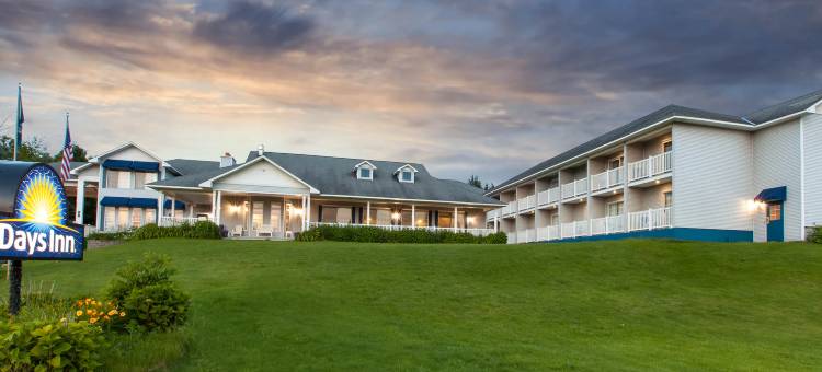 佩托斯基戴斯酒店(Days Inn by Wyndham Petoskey)图片