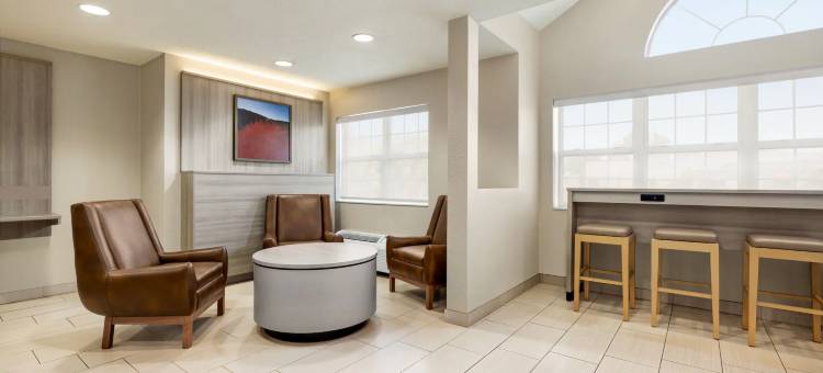 新阿尔姆温德姆麦客达套房酒店(Microtel Inn & Suites by Wyndham New Ulm)图片