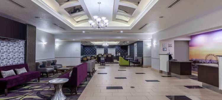 代托纳奥兰治港拉昆塔温德姆套房酒店(La Quinta Inn & Suites by Wyndham Port Orange / Daytona)图片