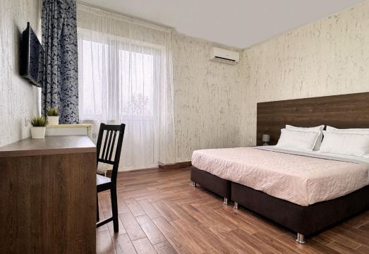 Antares Hotel Overview