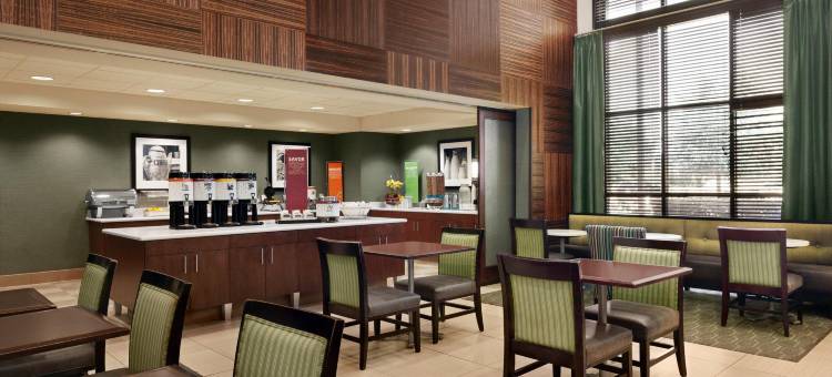 希尔顿欢朋套房酒店-西萨克拉门托(Hampton Inn & Suites by Hilton West Sacramento)图片