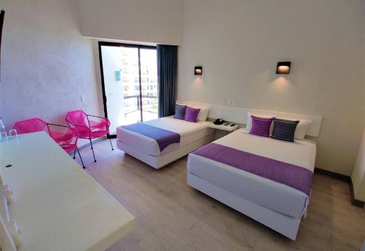 Fontan Ixtapa Hotel Overview