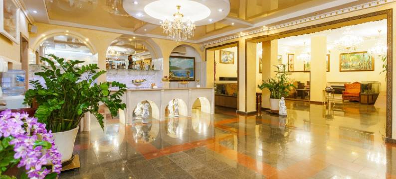 乌玉特豪华酒店(Hotel Grand Uyut)图片