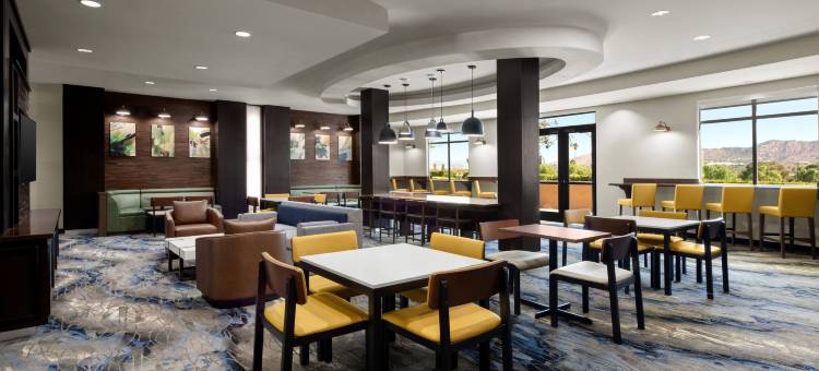 科罗纳/诺科河畔区万枫酒店及套房(Fairfield Inn & Suites Riverside Corona/Norco)图片