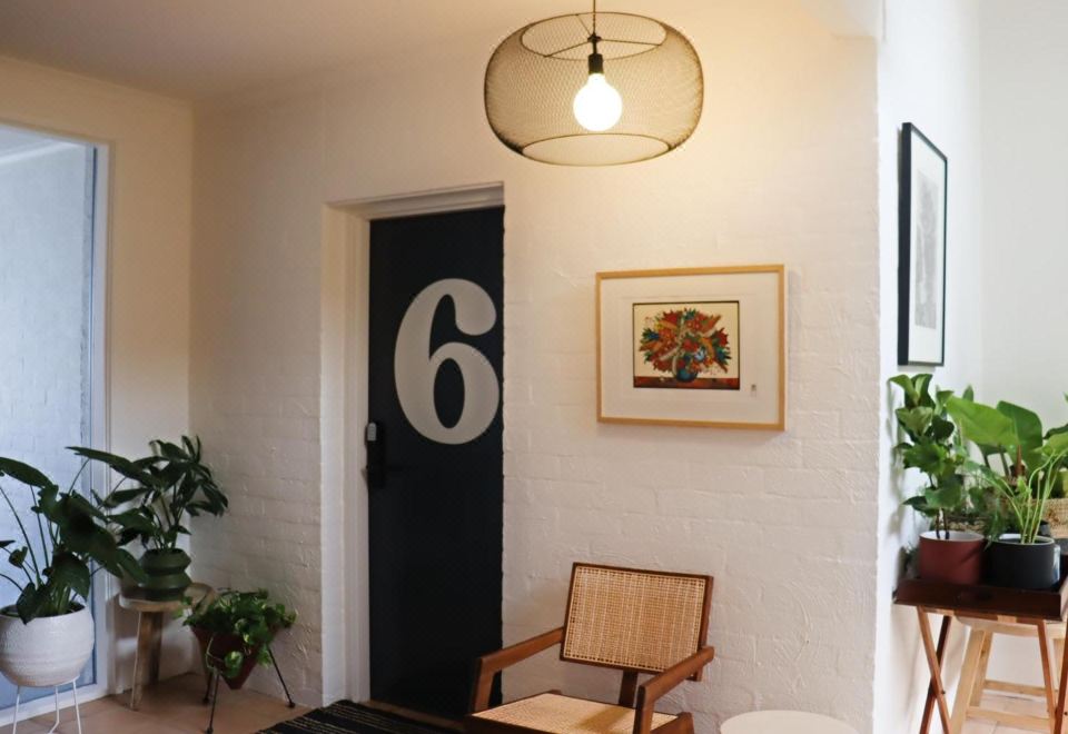 Lorne Surf Apartments Hotel Overview