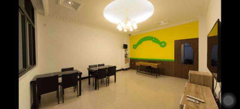 屏东橘色民宿图片