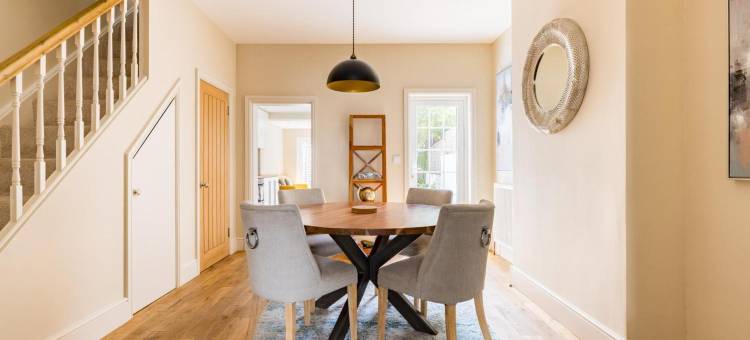 位于温莎的1卧室-108平方米|带1个独立浴室(Charles Hope Salisbury Residence)图片