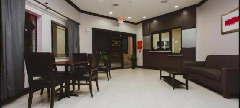 IAH机场北美洲佳价套房酒店(Americas Best Value Inn and Suites IAH Airport North)图片