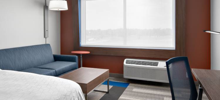 日内瓦湖区埃尔克霍恩智选假日套房酒店(Holiday Inn Express & Suites Elkhorn - Lake Geneva Area)图片