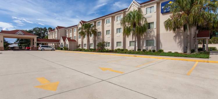 莱迪莱克-村庄麦客达套房酒店(Microtel Inn & Suites by Wyndham Lady Lake/The Villages)图片