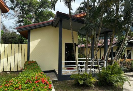 Escape-Cabins Hotel Overview