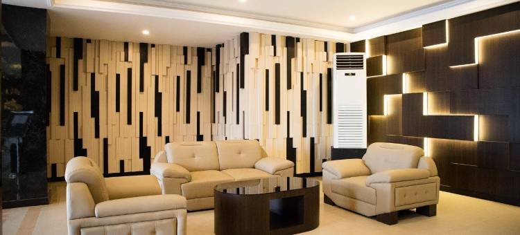 特加尔卡利塔酒店(Karlita Hotel Tegal)图片