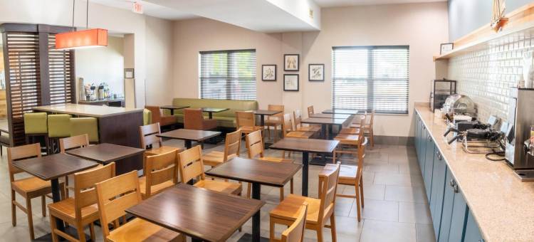 威尔明顿丽怡酒店(Country Inn & Suites by Radisson, Wilmington, NC)图片
