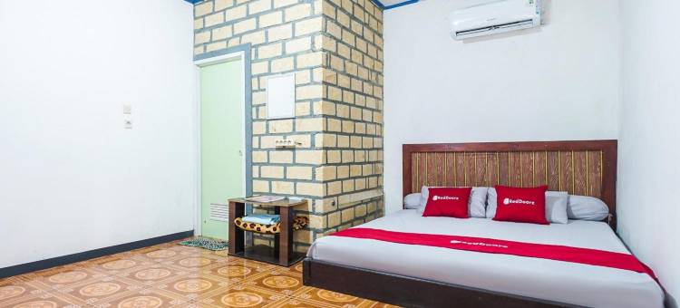 红多兹酒店(Pondok Alief，Ujung Genteng海滩附近)3(RedDoorz at Pondok Alief near Pantai Ujung Genteng 3)图片