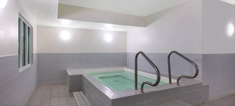 林肯拉昆塔温德姆酒店(La Quinta Inn by Wyndham Lincoln)图片