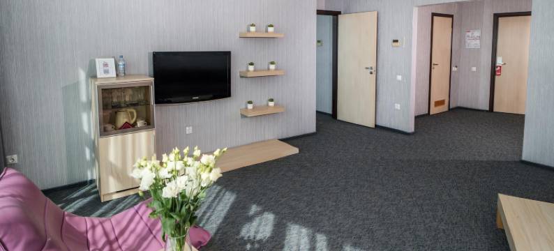 灯塔酒店 - 额尔齐斯河住宅(Mayak Korpus Irtyish Hotel)图片