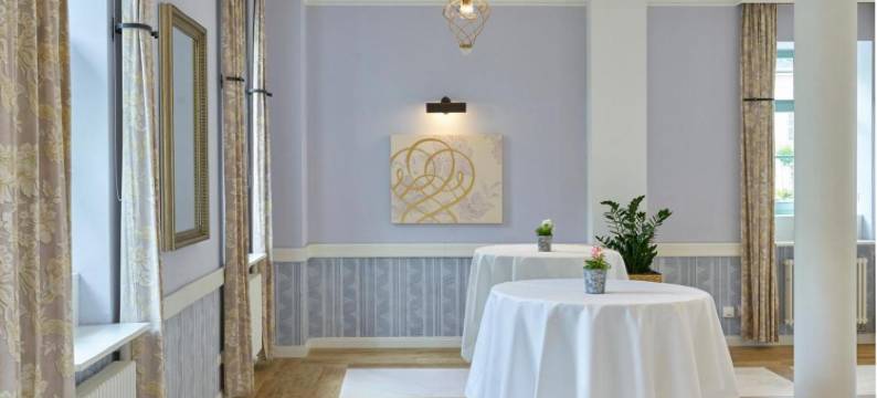 德雷斯顿皮尔尼茨城堡酒店(Schloss Hotel Dresden Pillnitz)图片