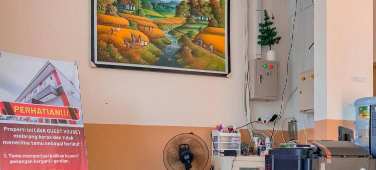 瑞德多兹酒店 - 近班贾尔马辛佳兰艾哈迈德沙亚尼(Urbanview Hotel Ava Banjarmasin by RedDoorz)图片