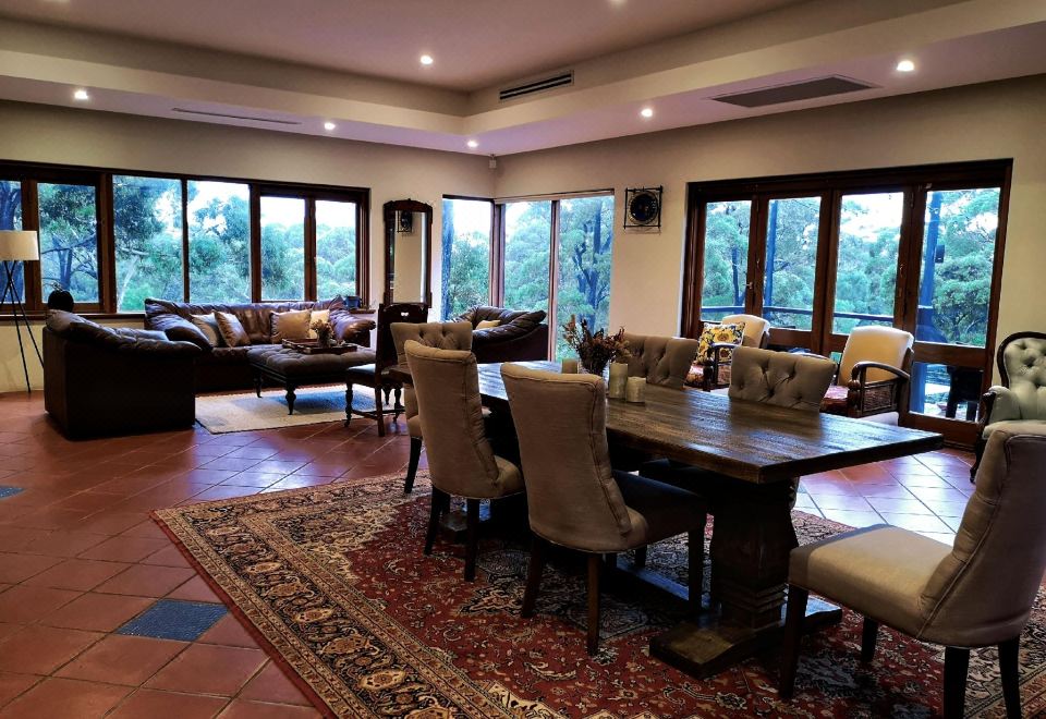 KarriviewHotel Overview