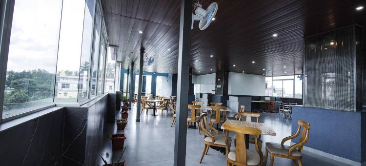 Fabhotel Prime Suloka大厦(FabHotel Prime Suloka Towers - 500m from View Point, Kaveri River)图片