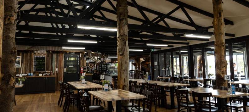 图兰尔湖畔小屋(Tullah Lakeside Lodge)图片