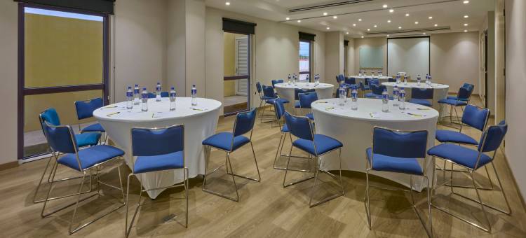 坎昆机场城市快线万豪酒店(City Express by Marriott Cancun Aeropuerto)图片