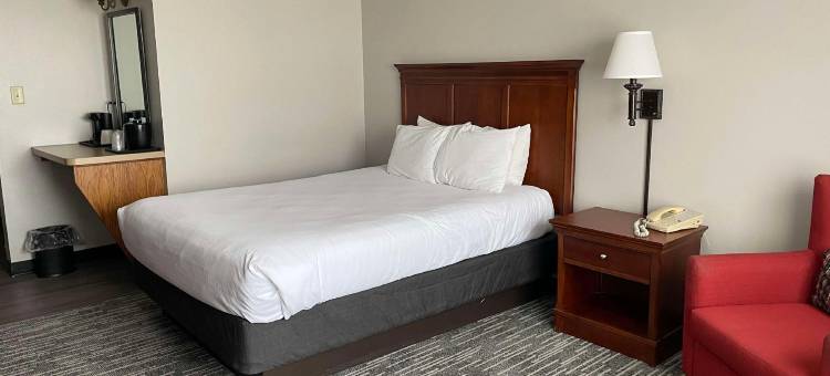 爱荷华州道奇堡贝斯特韦斯特和谐酒店(Best Western Harmony Inn Fort Dodge Iowa)图片