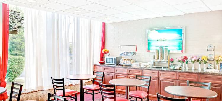 洛克威华美达酒店(Ramada by Wyndham Rockaway)图片