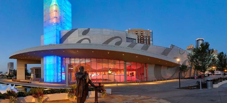 亚特兰大机场康考斯万丽酒店(Renaissance Concourse Atlanta Airport Hotel)图片