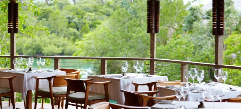 黄金眼酒店(GoldenEye)图片