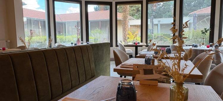 绍莱北部罗吉斯艾勒比原生酒店(The Originals City, Logis d'Elbée, Cholet Nord)图片