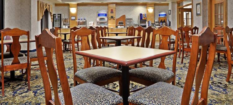 智选假日套房酒店威尔逊市中心(Holiday Inn Express & Suites Wilson-Downtown)图片