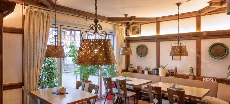 维恩豪斯格列伯餐厅酒店(Hotel-Restaurant Weinhaus Grebel)图片