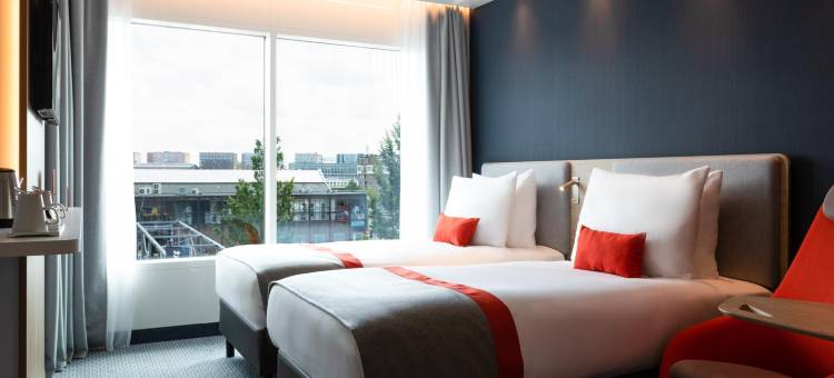 阿尔莫勒智选假日酒店(Holiday Inn Express Almere)图片