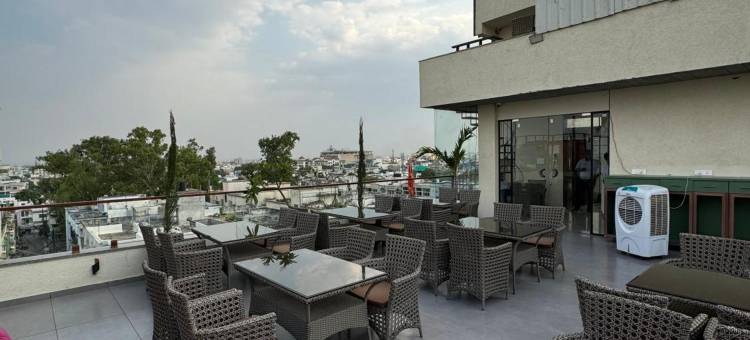 Hotel Aditya Grand图片