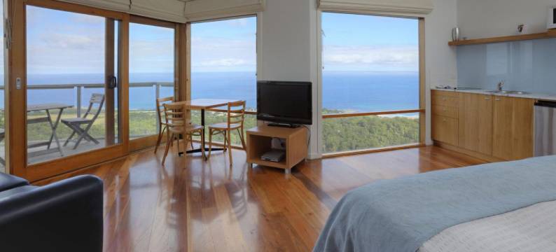 克里斯比肯波恩特餐厅和别墅(Chris's Beacon Point Restaurant & Villas)图片