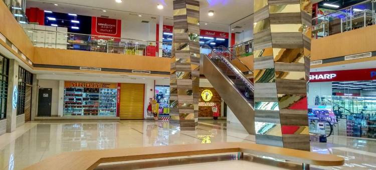 德中心-由亚当民宿管理，布城加影邦宜(De Centrum by Adam Homestay, Putrajaya Kajang Bangi)图片