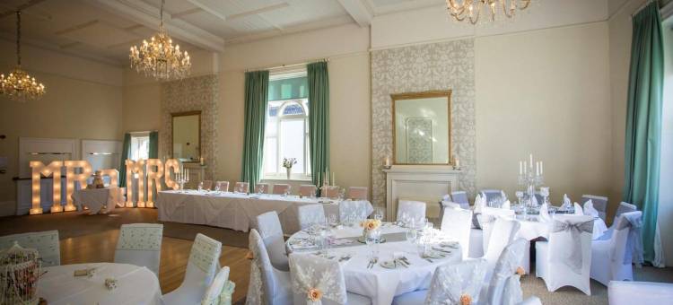 牧羊人尼姆贝尔酒店(The Bell Hotel)图片