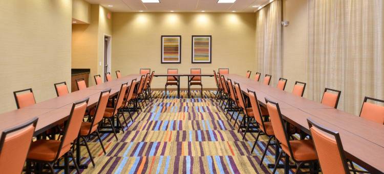 Fairfield Inn & Suites Calhoun图片