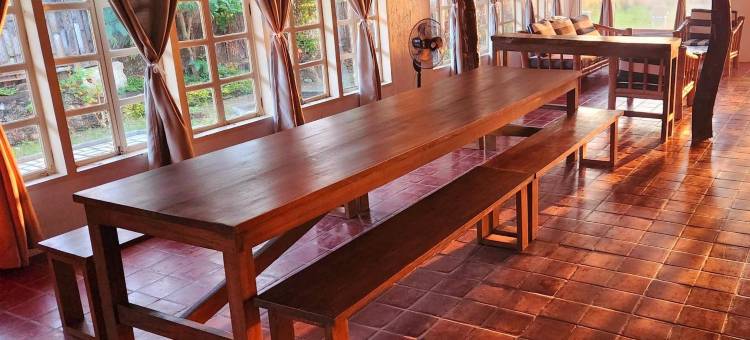 White House Beachfront, Batangas图片