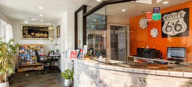 温德姆豪生酒店阿尔伯克基桑迪亚峰老城(Sandia Peak Inn Old Town ABQ, a Howard Johnson by Wyndham)图片