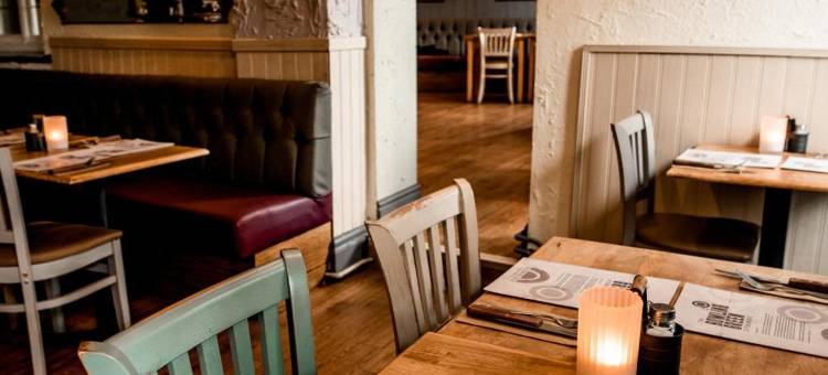 阿什伯恩马厩(Stables Ashbourne)图片